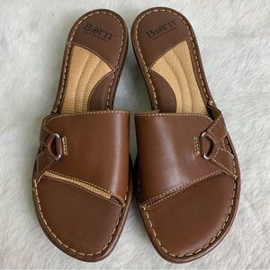 New Born Womens size 10 Brown Slip On Wedge Leather Comfort Slides sandals shoes